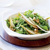 Herb Mixed Greens with Pears