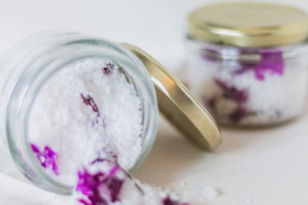 Homemade Salts with Dried Flowers