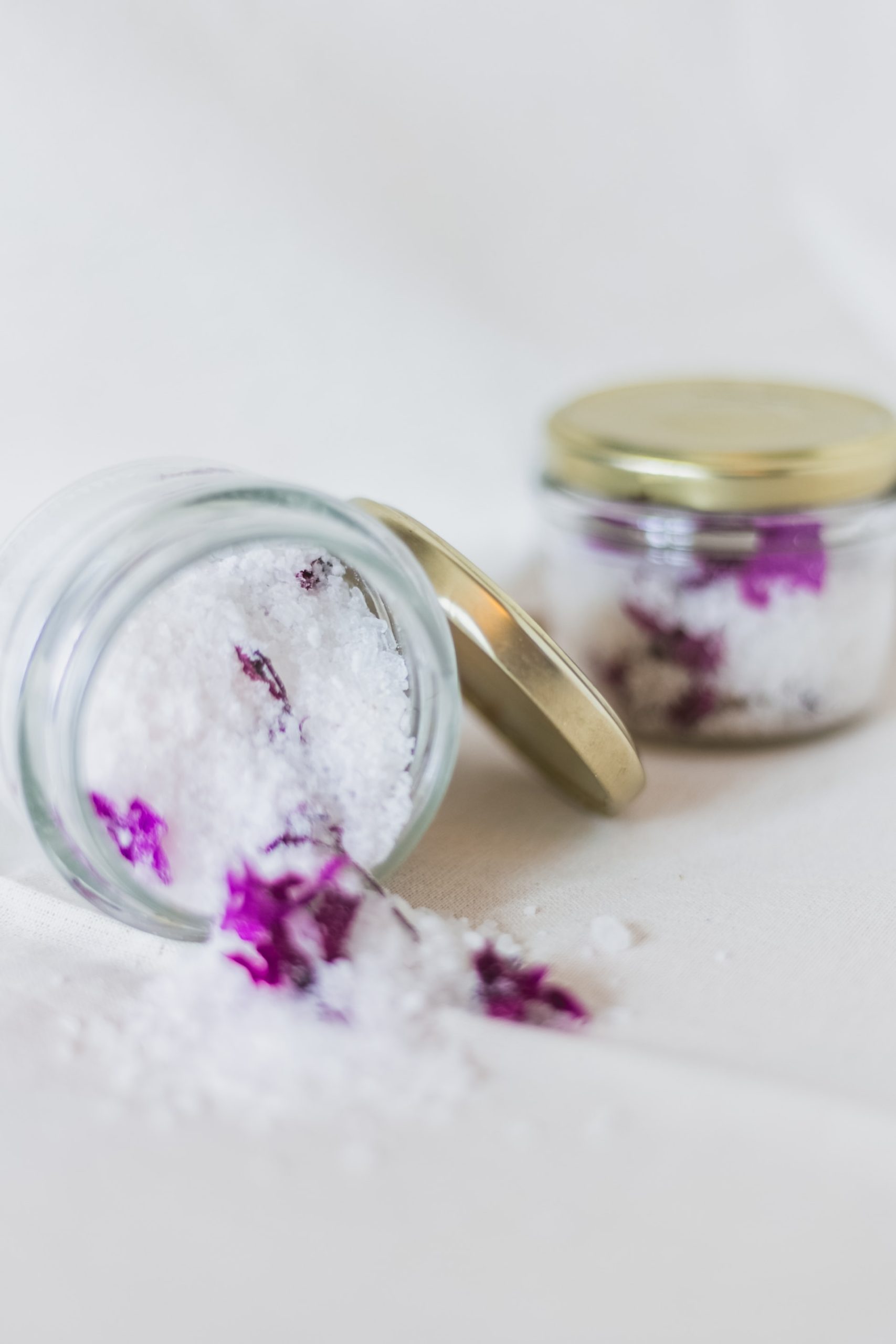 Homemade Salts with Dried Flowers