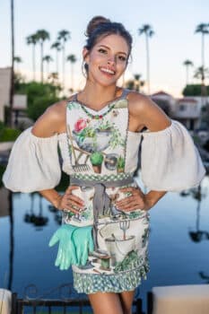 The Gardener Apron presented by The Bikini Chef