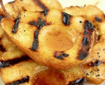 Grilled Pears with cinnamon