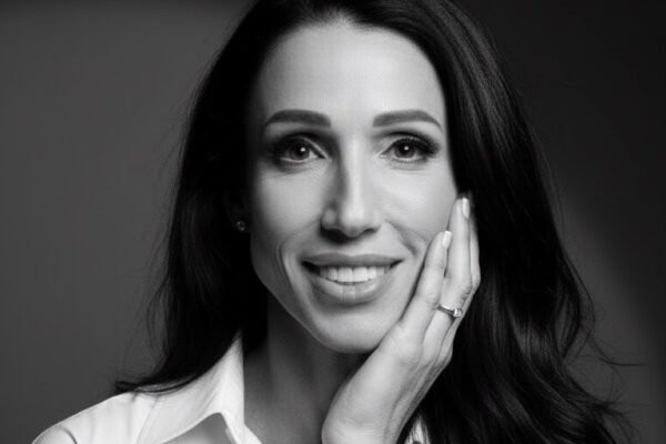 Dr Michelle Sands headshot America's Next Bikini Chef